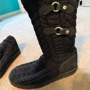 UGG Women's Black Cable Knit Boots
